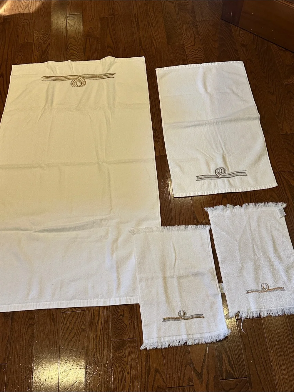 White Towel Set with Beige/Gold  Embroidered Knot Detail